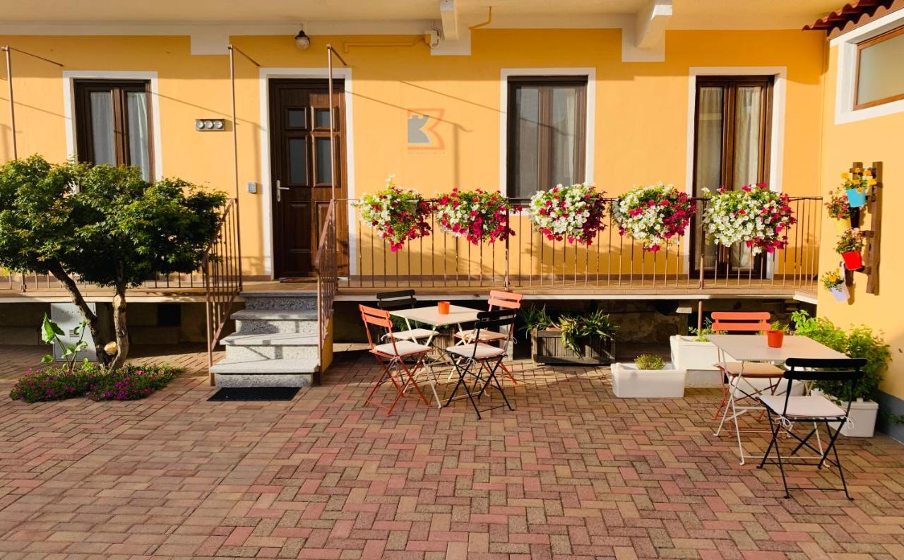 Bb Borgo Biella Bed and Breakfast Candelo Exterior foto